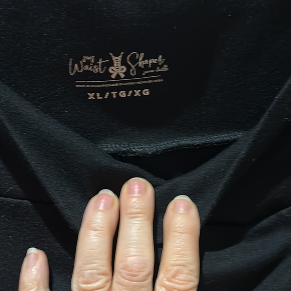 Ladies waist shaper black pant - Picture 2 of 4